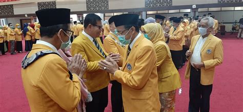 Lantik Empat Wakil Rektor Prof Ganefri Serukan Empat Kunci Peningkatan