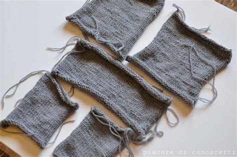 / tutorial di maglia con foto e spiegazioni per fare un originale gilet ai ferri in lana. Maglioncino facilissimo ai ferri