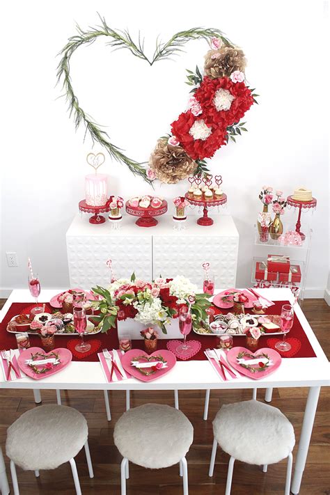 30 Valentines Day Centerpieces For Tables Decoomo