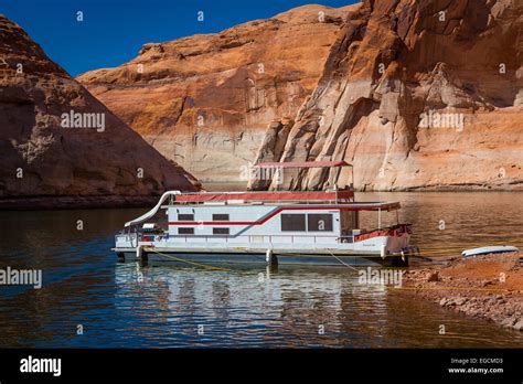 Lake Powell Is A Reservoir On The Colorado River Straddling The Border