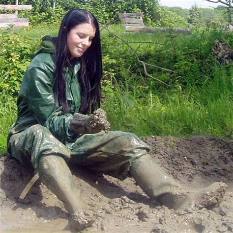 Pin By David Barclay On Rubber Boots Mud And Water Rain Wear Womens Rubber Boots Mudding Girls