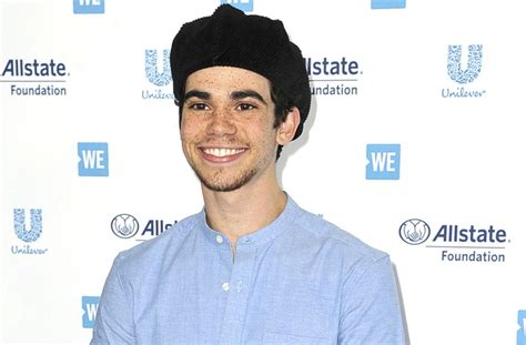 Cameron boyce, jungstar in hollywood, war am 6. Untersuchung in Hollywood: Schauspieler Cameron Boyce ...