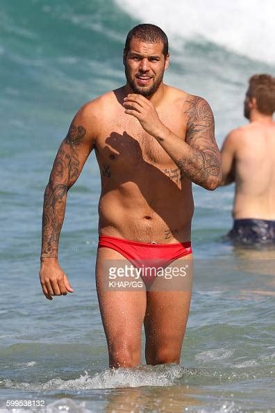 Lance Buddy Franklin Is Seen At Bondi Beach On September 6 2016 In News Photo Getty Images