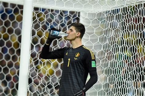 Courtois kam als sohn der belgischen volleyballprofis gitte und thierry courtois zur welt. Real Madrid: "Keine Lügen verbreiten!" - Thibaut Courtois ...