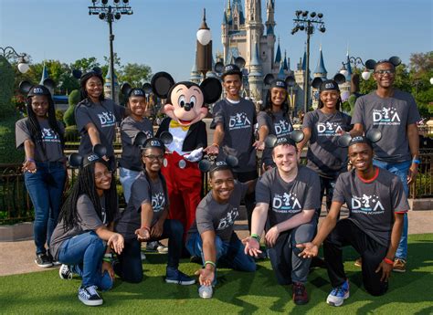 2019 Disney Dreamers Academy Moms N Charge