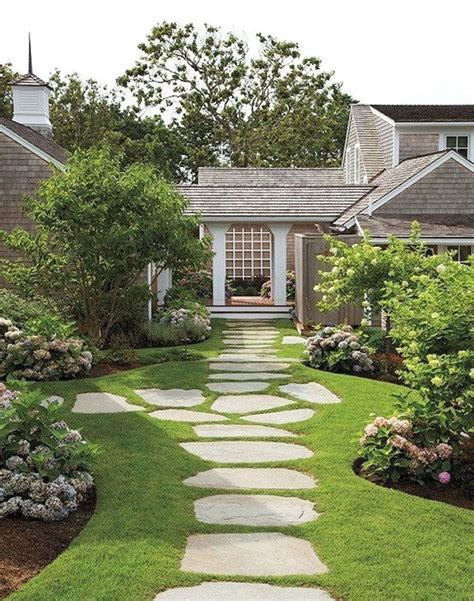 30 Newest Stepping Stone Pathway Ideas For Your Garden Pathway Landscaping Front Yard