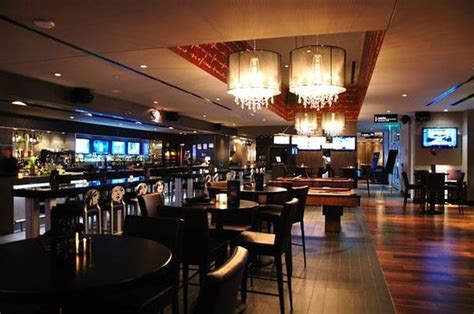 It's striking how relatively few seats there are in it's a luxury movie theater in the river oaks district, after all. Lobby - Picture of iPic Theaters, Austin - TripAdvisor