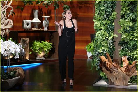 Miley Cyrus Addresses Her Engagement Ring I Wear It Because Liam Hemsworth Loves Me Photo