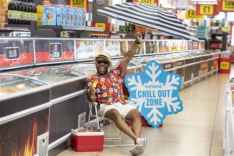 Iceland Supermarket Creates Chill Out Zone To Soothe Sweltering Shoppers Famous Campaigns