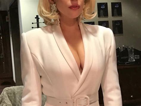 Lady Gaga Prima Di Venezia Si Mostra Nuda Sui Social Ilgiornaleit