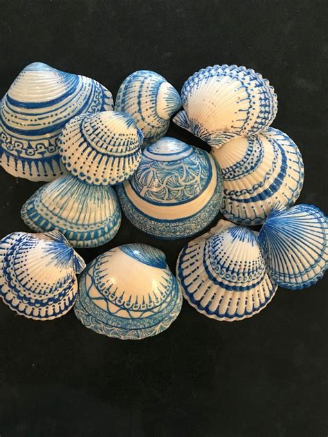 Sharpied Seashells Seashell Painting Seashell Crafts Painted Shells
