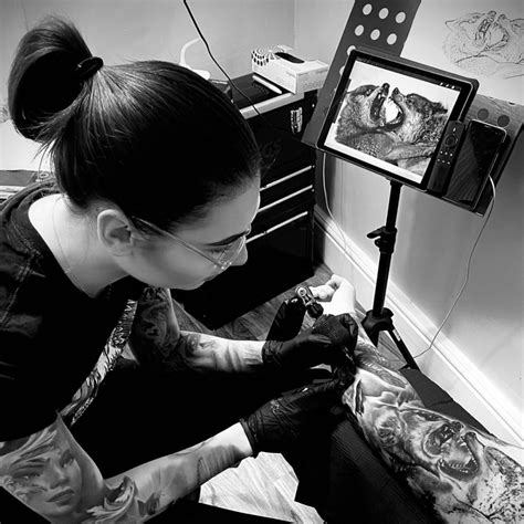 Aimee Bethell • Tattoo Artist • Book Now • Tattoodo