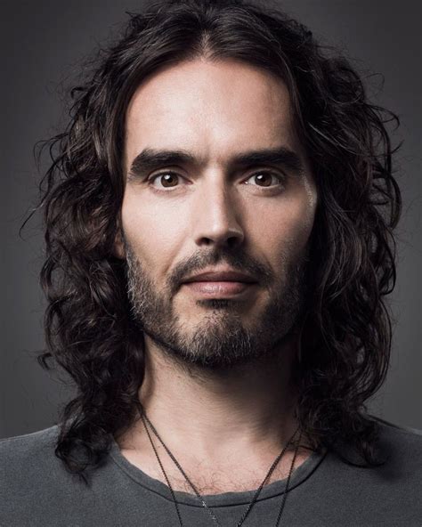 Pin By S Searby On Russell Brand Russell Brand Celebrities Male