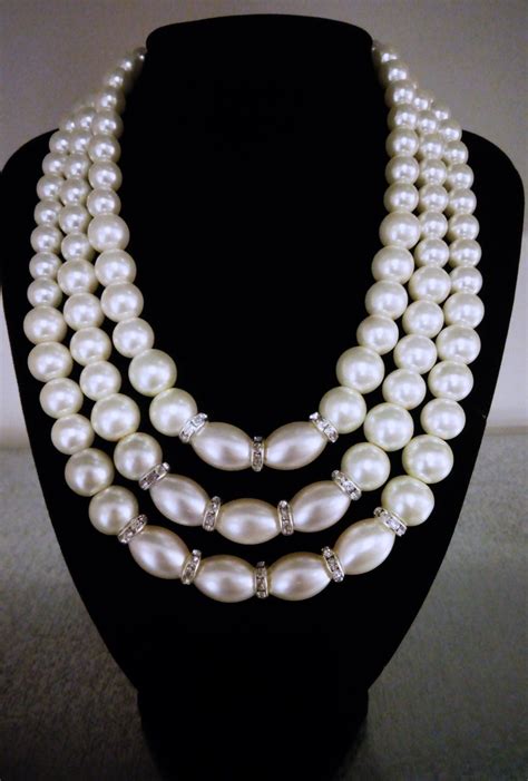 Pearl Triple Bead Necklace Beaded Necklace Emerald Jewelry Jewelry