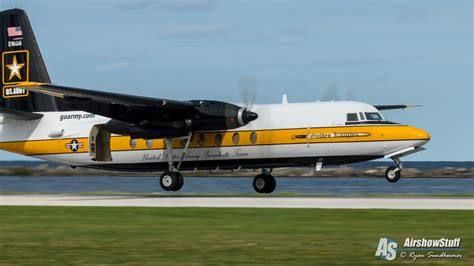 Us Army Golden Knights Retire C 31 Jump Plane After 34 Years Of Service