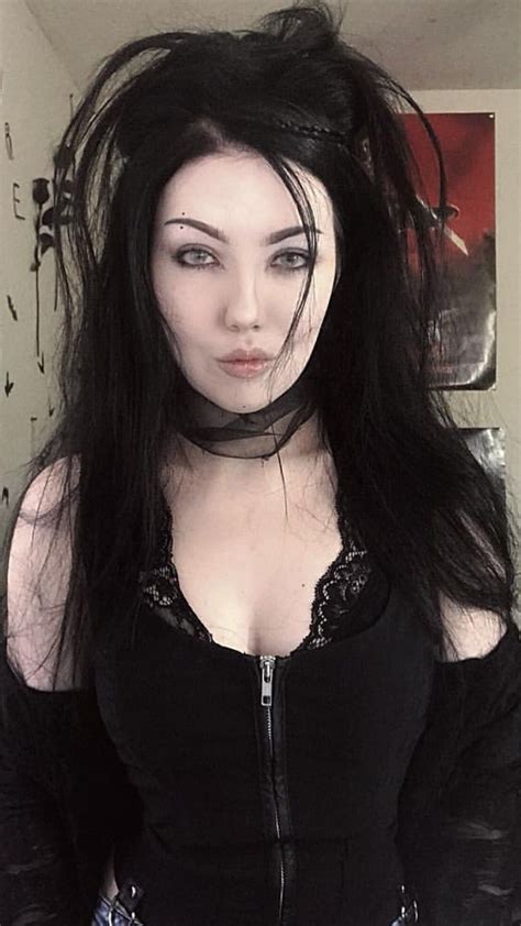 Kristiana Goth Beauty Metal Girl Goth Women