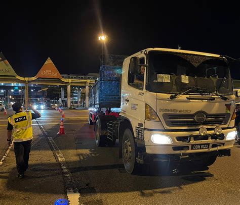 Bagaimana saman jpj di mahkamah berlangsung mp3 & mp4. JPJ keluar 707 saman dalam dua jam - Utusan Digital