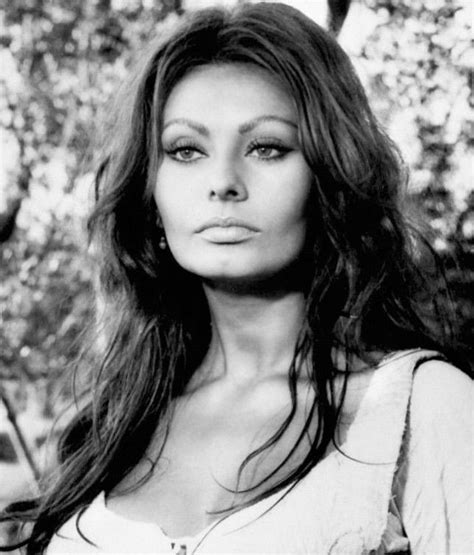 Sophia Loren In More Than A Miracle 1967 Italian Beauty Italian