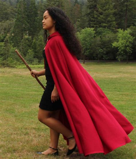 Hooded Cloaks Women Raven Fox Capes And Cloaks