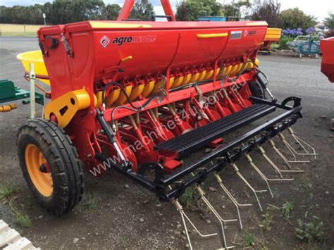 New 2018 Agromaster Agromaster Bm18 Seed Drills Seeding Planting Equip Seeding Equipment In