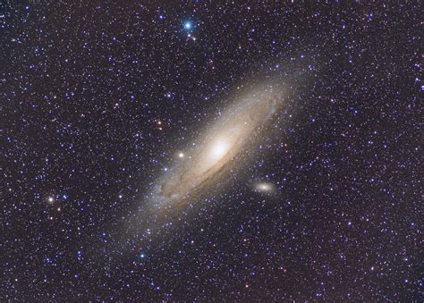 Andromeda Galaxy 200mm Rastrophotography