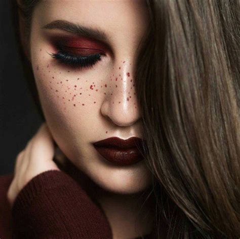 20 Burgundy Makeup Looks That Are Perfect For Fall Burgundy Makeup