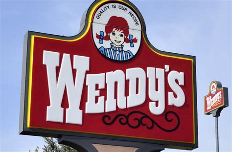 Wendys Employee Surprisingly Quits In The Middle Of Her Shift ‘stop