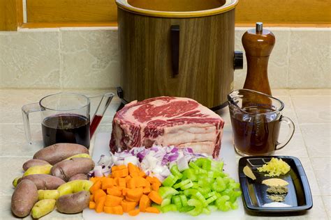 It's the best insurance against overcooking it…which is a tragedy of epic proportions. How to Cook a Prime Rib Roast in a Crock-Pot With Vegetables | Prime rib roast, Rib roast recipe ...