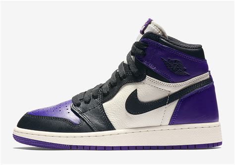 Wir verkaufen hier einen teil von unserer schuhsammlung. Air Jordan 1 Court Purple + Pine Green Grade School ...