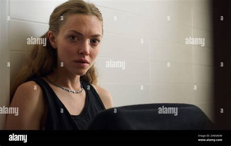 julie davis amanda seyfried in a mouthful of air 2021 photo credit sony pictures the