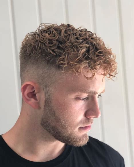 Coiffure homme black ~ coiffure homme 2016. 15 coupes pour les hommes aux cheveux bouclés - Identité