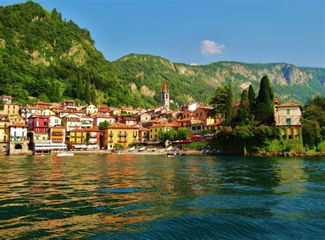 Foto Lago Di Como Varenna Lombardy Italia