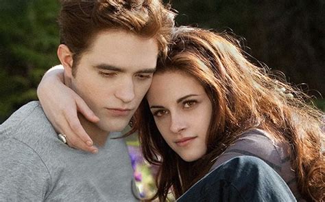 How Twilight Fans Reacted To The Gender Swapping Twilight Reimagined Twilight Fans