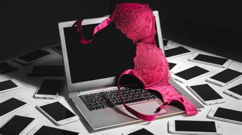 Fbi Experts Say That Sextortion Brought Scammers More Than 8 Million