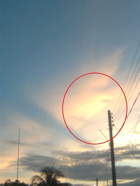 Gambar Aneh Di Langit Baru Baru Ini Yang Menghebohkan Gambar Gambar