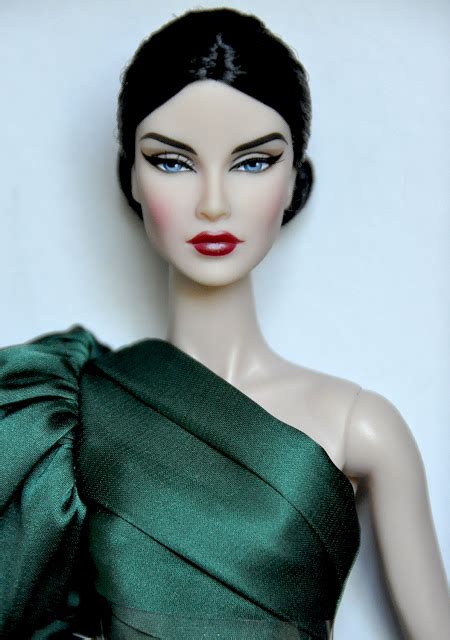 Fashion Royalty Doll Agnes Vlk