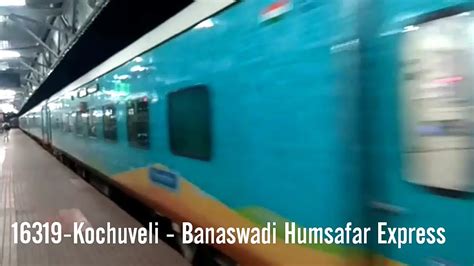 kochuveli banaswadi humsafar express arriving erode jn youtube