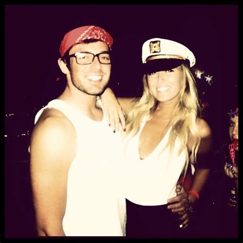 Paulina Gretzky Twitter 18 Weareuncivilized