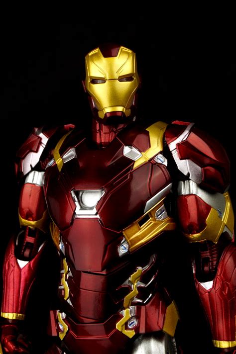 As we know the iron man mk5 helmet features the miniature plates. Bandai S.H. Figuarts Iron Man Mark 46 | The Fwoosh