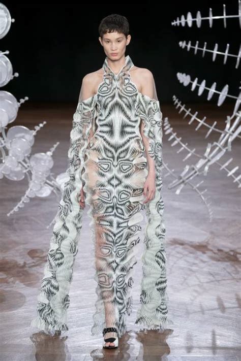 Iris Van Herpen Haute Couture Jesień Zima 20192020 Ellepl