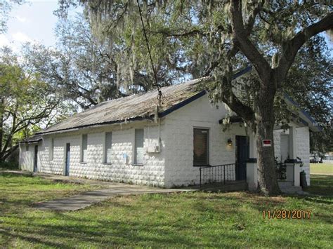 Maybe you would like to learn more about one of these? Church For Sale in Downtown Leesburg, FL - $149,950