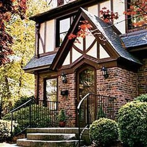 Details were often borrowed from renaissance, prairie and craftsman styles. 30+ Charming Tudor Homes Design Ideas Corresponding that ...