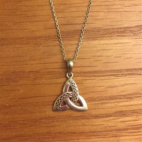 Solvar Celtic Weave Trinity Knot Silver Necklace Necklaces With