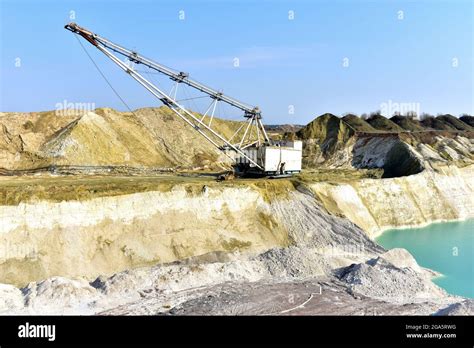 Largest Walking Dragline Excavator In The Chalk Quarry Big Muskie In