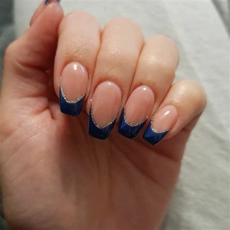 50 Coolest Designs For Blue French Tip Nails 2024