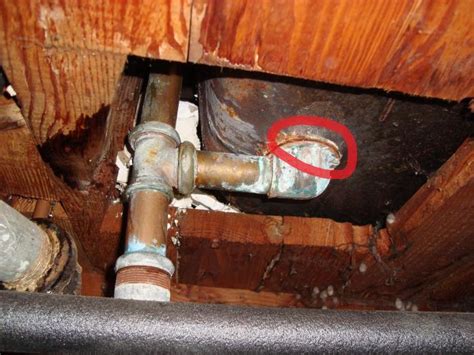 Leaking ceilings can also cause bubbling paint and wet walls. Fix Leaking Bathtub Drain - Francejoomla.org