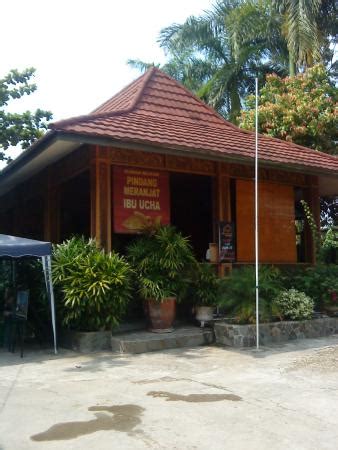 Pindang meranjat or pindang salai: Pindang Meranjat Ibu Ucha Palembang / Rm Pindang Meranjat Bu Ucha Palembang Sumatera Selatan ...