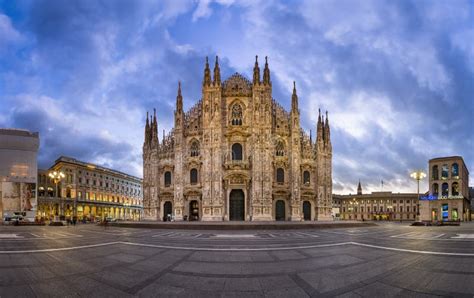 Panorama Of Duomo Di Milano Milan Cathedral And Piazza Del Duo