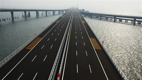 A Marathon Span China Opens Worlds Longest Bridge Over Water