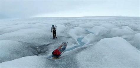 كولن اوبرادي أول إنسان يعبر القارة القطبية الجنوبية مشيا على الأقدام